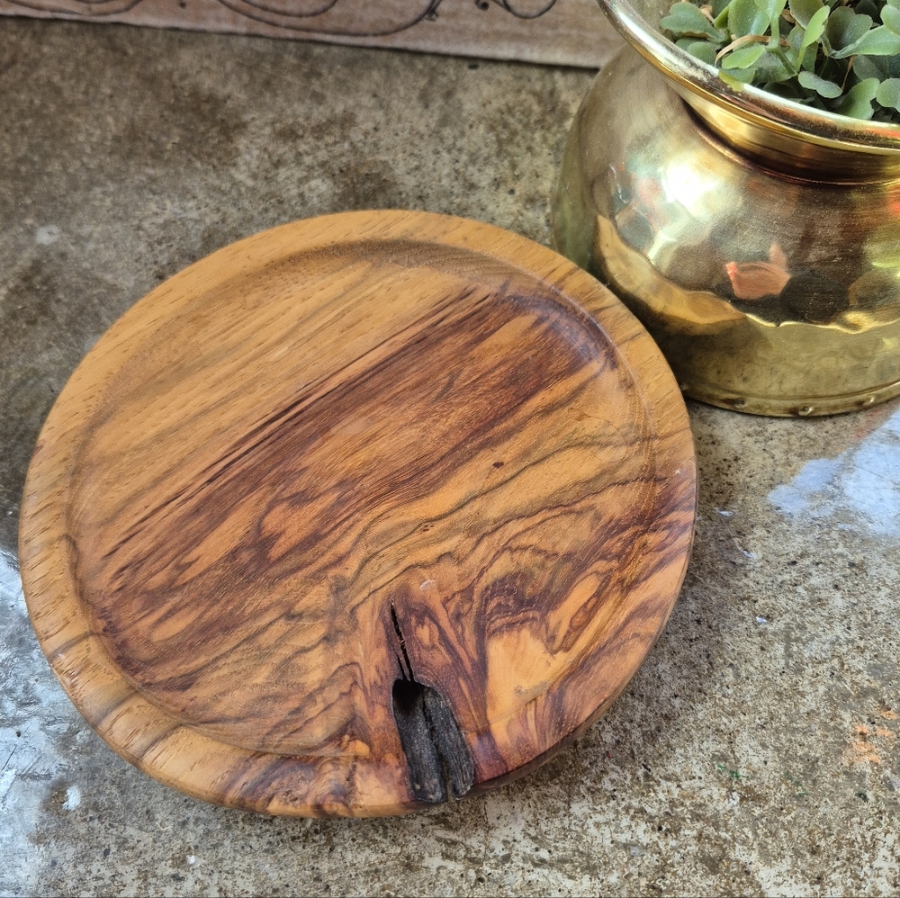 ❤️‍🔥 Handcrafted Olive Wood Natural Wood Grain Knot Small Plate Candle Dish 6"